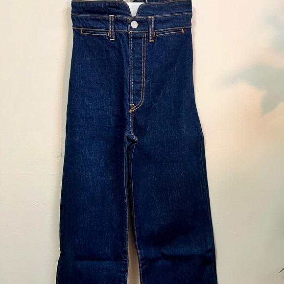 Levi’s Ribcage Straight Jeans - Picture 2 of 6